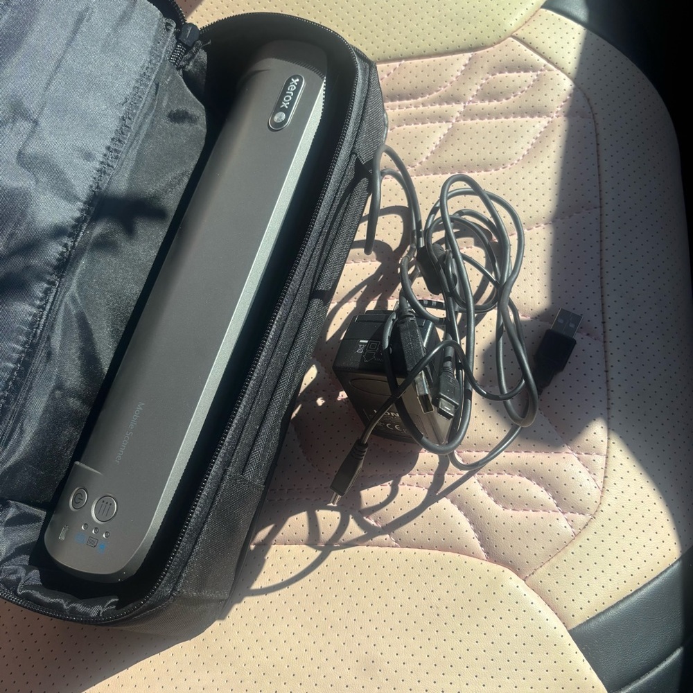 Xerox brand portable document laminator,